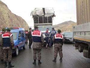Jandarma Timleri, Hurdacılarda Göz Açtırmıyor