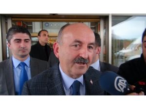 Müezzinoğlu, Sanatçı İşler'i Ziyaret Etti