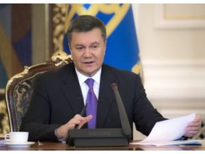 Ukrayna Cumhurbaşkanı Yanukoviç Şartlı Af Yasasını İmzaladı