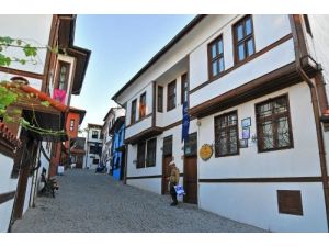 Odunpazarı'nda Restorasyon Çalışmaları Sürüyor