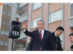 Arınç: Yaşanılanlar Sizi Üzmesin, Bizim De Onların Da Yanlışı Olabilir