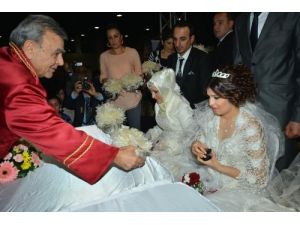 19 Çift ‘evet’ Diyerek Hayatlarını Birleştirdi