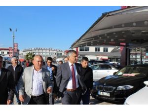 Karalar, Galericileri Ziyaret Etti