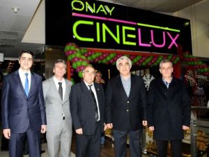 Onay Cınelux, İpeksaray Avm’de Perdelerini Açtı