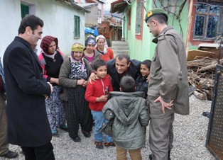 Kaymakam Sonel'den taziye ziyaretleri
