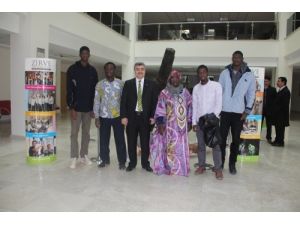 Zirve Üniversitesi Mali’ye Örnek Olacak