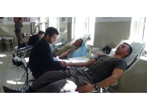 Jandarmadan Anlamlı Bağış