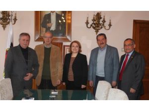 Tgc Başkanı Olcayto: Düşünce Ve İfade Özgürlüğü Önündeki Engeller Kalksın