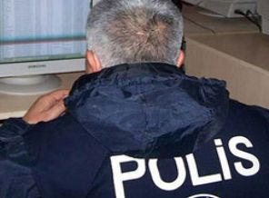 Paralel komiser suçüstü yakalandı