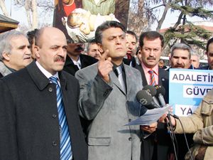 “Katil İsrail, Filistin’den defol”