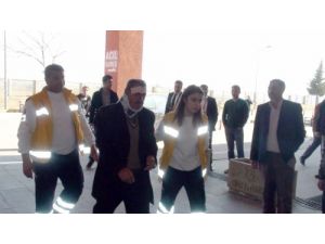 Tır İle Otomobil Çarpıştı: 4 Yaralı