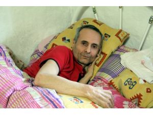 7 Yıldır Yatağa Bağlı Yaşayan Engelli: Her Gün Yaşadığıma Şükrediyorum