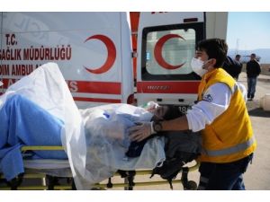 Yangında Bebeğini Kaybeden Ağır Yaralı Anne, Tedavi İçin Samsun'a Getirildi