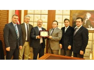 Siirt Valisi Ahmet Aydın, Emıtt'te Başarı Elde Eden Ekibi Kutladı