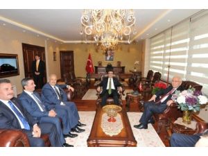 Mhp'nin Belediye Başkan Adayları Vali Güzeloğlu'nu Ziyaret Etti