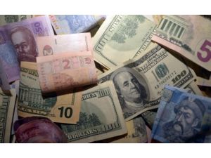 Ukrayna Parası Dolar Karşısında Eriyor