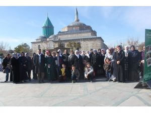 Köylü Kadınlar Mevlana'yı Ziyaret Etti