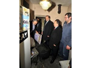 Evi Yanan Aileye Belediyeden Yardım Eli
