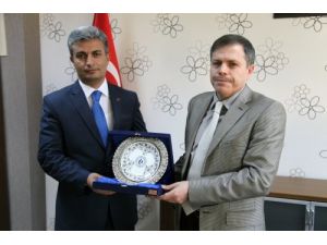 Uşak Üniversitesi Rektör Yardımcılığı'na Prof. Dr. Aktaş Atandı