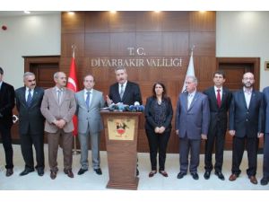 Diyarbakır Valisi, Tansiyonu Düşürmek İçin İl Başkanlarıyla Toplantı Yaptı