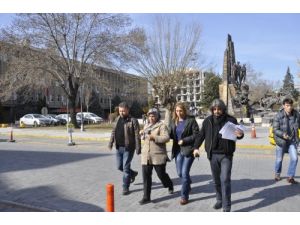 Uşak'ta Pazarcı Kavgası: 1 Yaralı