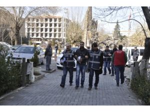 Telefon Dolandırıcıları Yakalandı