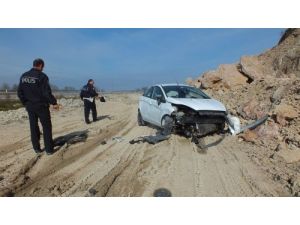 Karasu'da Trafik Kazası: 5 Yaralı