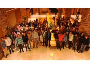 İpek Üniversitesi, Birleşmiş Milletler Gibi