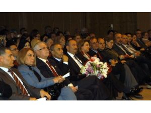 41 Kişilik Türk Sanat Müziği Korosu Büyüledi