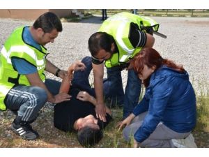 Polise 'Vatandaşla Sıcak Temas' Eğitimi