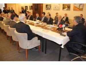 Bakan Yazıcı: Bulgarlar Haksız Bir Uygulama İçerisinde