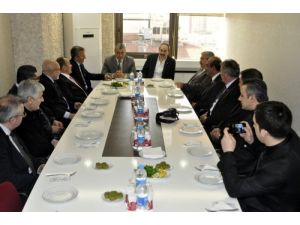 Mhp’li Aday Özsoy: Başkanların Bilimden, İlimden Haberi Yok