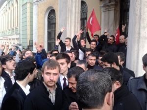 Ülkücüler, Milli Eğitim Müdürü'nü Protesto Etti