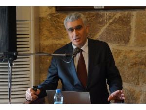 Prof. Dr. Şen: Hayat Güzelliklerle Dolu, Önemli Olan Onu Görebilmek