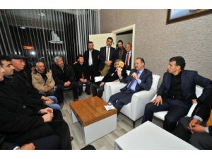 Başkan Akgül, Mamaklı Müteahhitlerle Buluştu