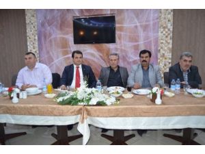 Ak Parti Silifke Adayı Özkan, Muhtarlarla Bir Araya Geldi