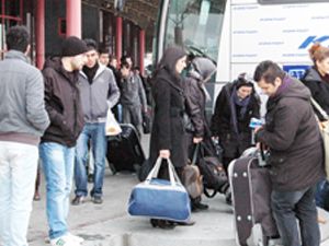 Öğrenciler memleketine gidiyor