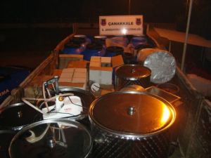 Çanakkale'de 2 Bin Litre Kaçak İçki Ele Geçirildi