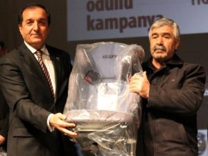 Polise, Emniyet Kemeri Takma Zorunluluğu