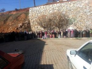 Orhnaelinde Binlerce Kişi Yağmur Duasına Çıktı