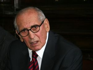 Sümer, Akçay'ın İstifası Çare Değil, Çünkü O Yanlış Mekanizmanın Bir Parçası