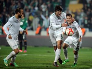 Caja, Taraftarını Golle Selamladı