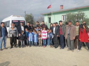 Kozan Anadolu Lisesi'nden Kardeş Okula Yardım