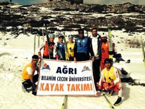 Ağrı İbrahim Çeçen Üniversitesi Kayakçılarından Ilgaz’da Büyük Başarı