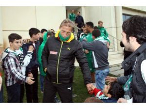 Bursaspor Taraftarları, Sevgililer Günü’nde Özlüce’ye Koştu
