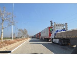 Cilvegözü’nde Tır Kuyruğu 50 Km’ye Ulaştı