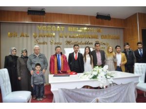 14 Çift Evlenmek İçin 14 Şubat'ı Seçti