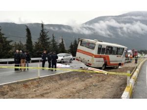 Denizli’de Servis Otobüsü Devrildi: 1 Ölü, 19 Yaralı