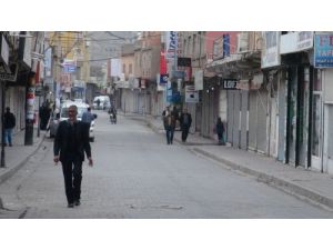 Şırnak’ta Kepenkler Kapalı