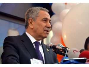 Arınç: Anayasaya Aykırılığı Tartışılacak Bir Konu, Kavga Edilecek Değildi